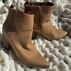 Universal Thread Brown Ankle Booties
